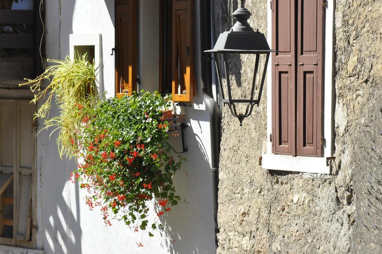 Albergo Meuble Olivi توسكولانو ماديرنو المظهر الخارجي الصورة